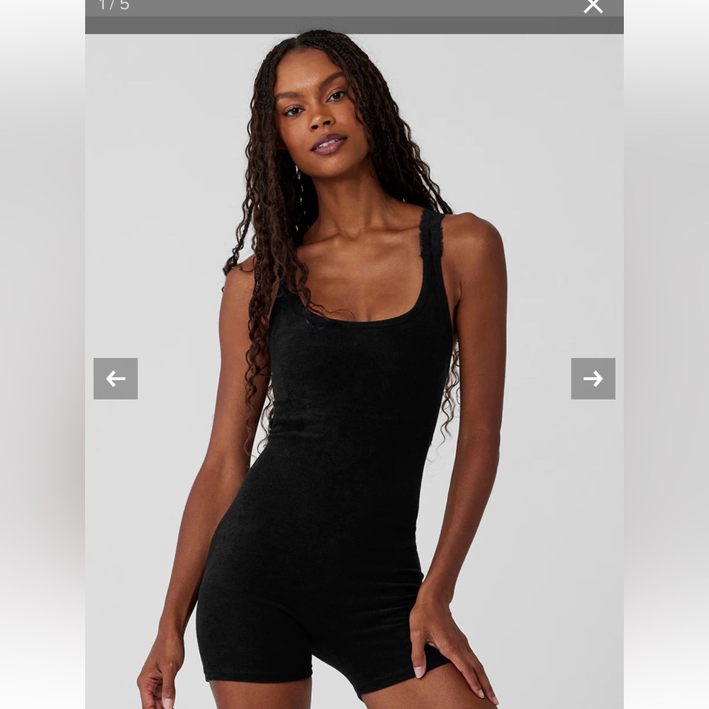 NWT Alo Seamless luxe terry cuddle onsie